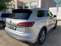 Volkswagen Touareg 2018 годаfor25 500 000 тг. в Уральск – фото 5