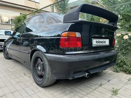 BMW 318 1998 года за 1 900 000 тг. в Алматы – фото 2