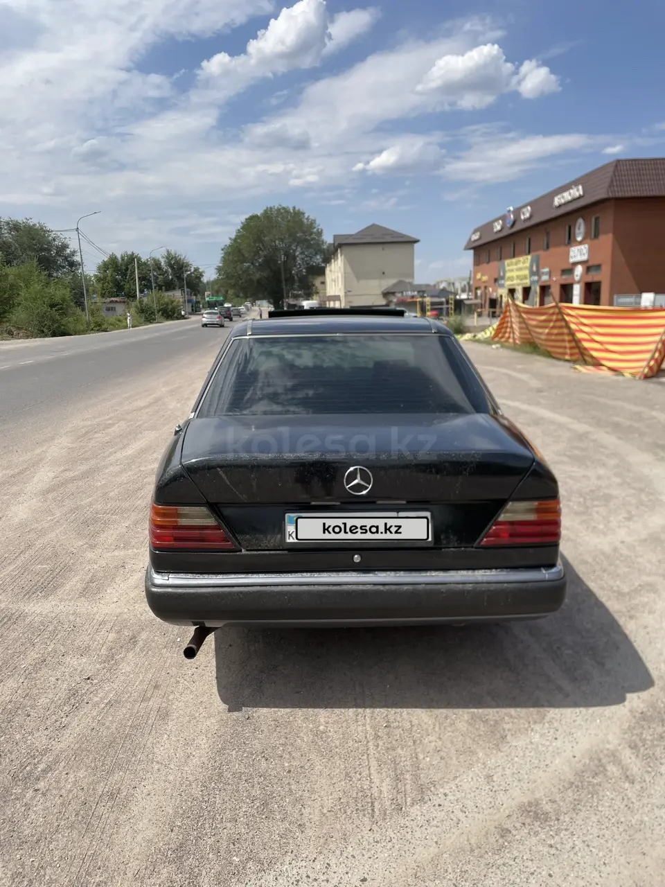 Mercedes-Benz E-Class, 1992