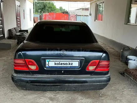 Mercedes-Benz E 230 1996 года за 2 500 000 тг. в Талдыкорган – фото 3
