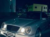Mercedes-Benz E 320 2002 года за 7 500 000 тг. в Актау – фото 2