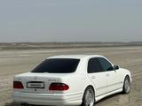 Mercedes-Benz E 320 2002 года за 7 500 000 тг. в Актау – фото 5