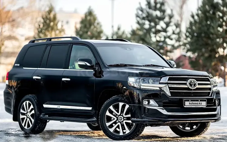 Toyota Land Cruiser 2019 годаүшін45 200 000 тг. в Астана