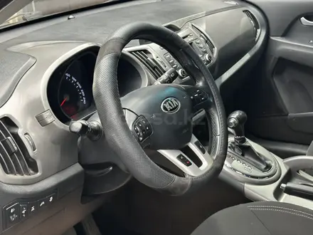 Kia Sportage 2014 года за 7 300 000 тг. в Актобе – фото 13
