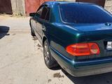 Mercedes-Benz E 320 1997 годаүшін3 500 000 тг. в Караганда – фото 5