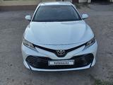 Toyota Camry 2018 года за 13 000 000 тг. в Павлодар – фото 2