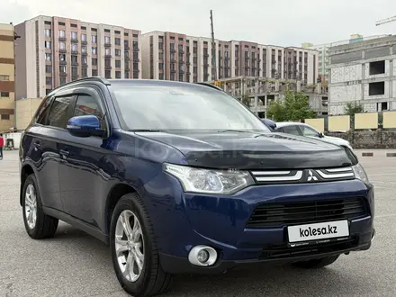 Mitsubishi Outlander 2013 года за 6 500 000 тг. в Алматы – фото 2
