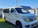 Nissan Elgrand 2004 года за 3 500 000 тг. в Уральск