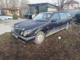 Mercedes-Benz E 230 1996 года за 1 000 000 тг. в Алматы