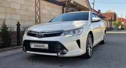 Toyota Camry 2017 года за 13 800 000 тг. в Шымкент – фото 3