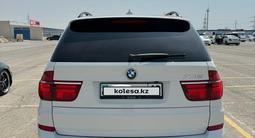 BMW X5 2011 года за 9 999 990 тг. в Актау – фото 2