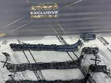 Крепление заднего бампера левый Land Cruiser 200 за 10 000 тг. в Алматы