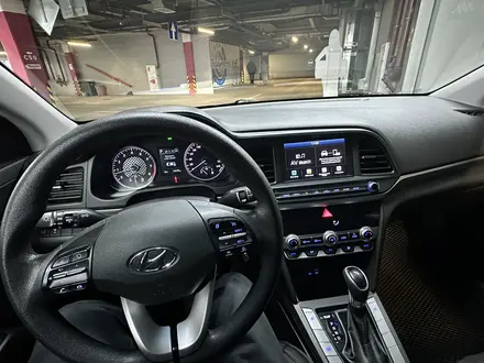 Hyundai Elantra 2019 года за 9 300 000 тг. в Алматы – фото 14