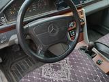 Mercedes-Benz E 220 1993 годаүшін1 100 000 тг. в Шахтинск – фото 3