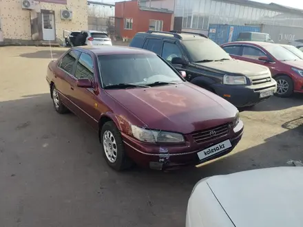 Toyota Camry 1997 года за 2 300 000 тг. в Талдыкорган – фото 2