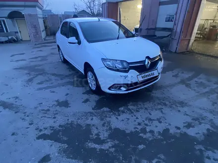 Renault Logan 2015 года за 2 500 000 тг. в Шымкент – фото 9