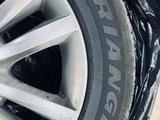 Оригинальные диски от ХЮНДАЙ и КИА с шинами! за 130 000 тг. в Астана – фото 2