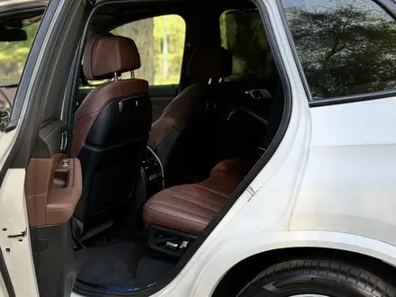 BMW X5 2023 года за 50 000 000 тг. в Алматы – фото 19