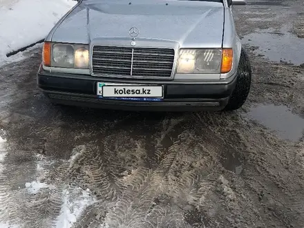 Mercedes-Benz E 230 1991 года за 1 900 000 тг. в Алматы – фото 15