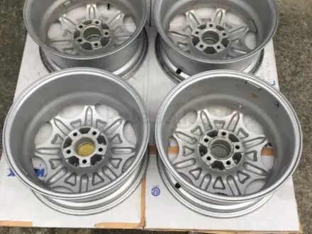 Mercedes Benz W211 W212 R16 за 200 000 тг. в Алматы – фото 3