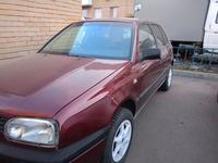 Volkswagen Golf 1993 годаүшін1 200 000 тг. в Астана