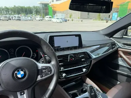 BMW 540 2017 года за 21 000 000 тг. в Алматы – фото 7