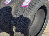 Новые зимние разно широкие шины с шипами 285 40 R22/325 35 R22 за 700 000 тг. в Астана