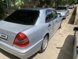 Mercedes-Benz C 200 1994 года за 1 350 000 тг. в Жезказган – фото 2