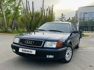 Audi 100