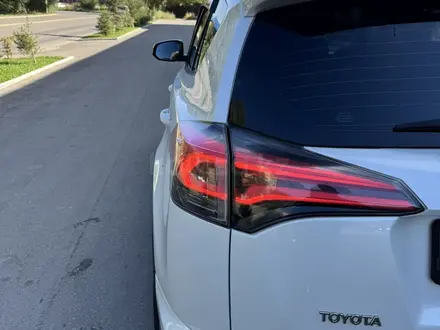 Toyota RAV4 2018 года за 11 300 000 тг. в Усть-Каменогорск – фото 10