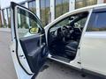 Toyota RAV4 2018 года за 11 300 000 тг. в Усть-Каменогорск – фото 22