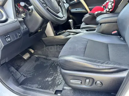 Toyota RAV4 2018 года за 11 300 000 тг. в Усть-Каменогорск – фото 23