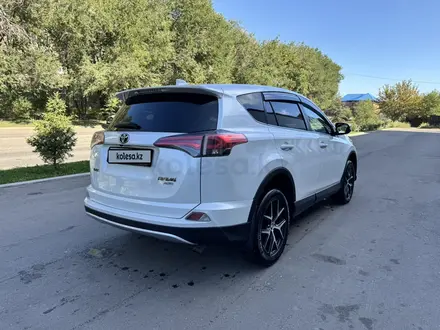 Toyota RAV4 2018 года за 11 300 000 тг. в Усть-Каменогорск – фото 4