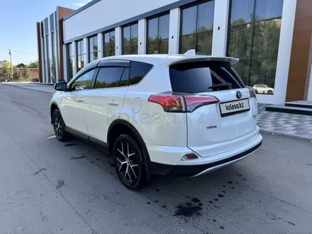 Toyota RAV4 2018 года за 11 300 000 тг. в Усть-Каменогорск – фото 5