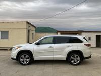 Toyota Highlander 2015 года за 12 000 000 тг. в Жанаозен