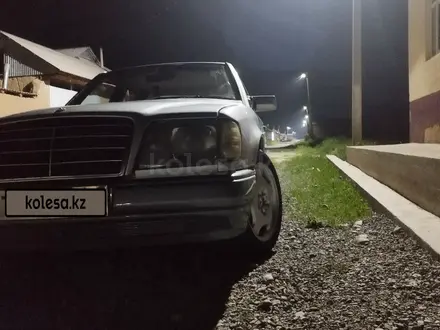 Mercedes-Benz E 220 1993 года за 1 350 000 тг. в Шымкент – фото 10