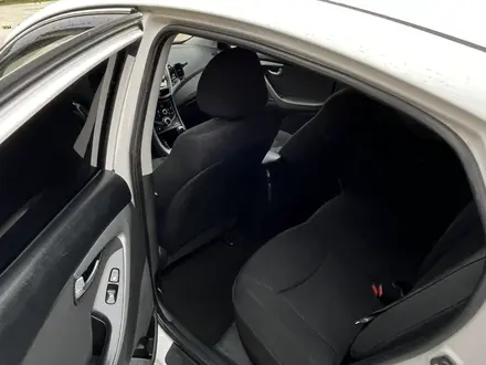 Hyundai Elantra 2014 года за 5 200 000 тг. в Атырау – фото 4