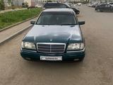 Mercedes-Benz C 180 1994 годаfor2 300 000 тг. в Астана