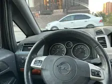 Opel Zafira, 2009