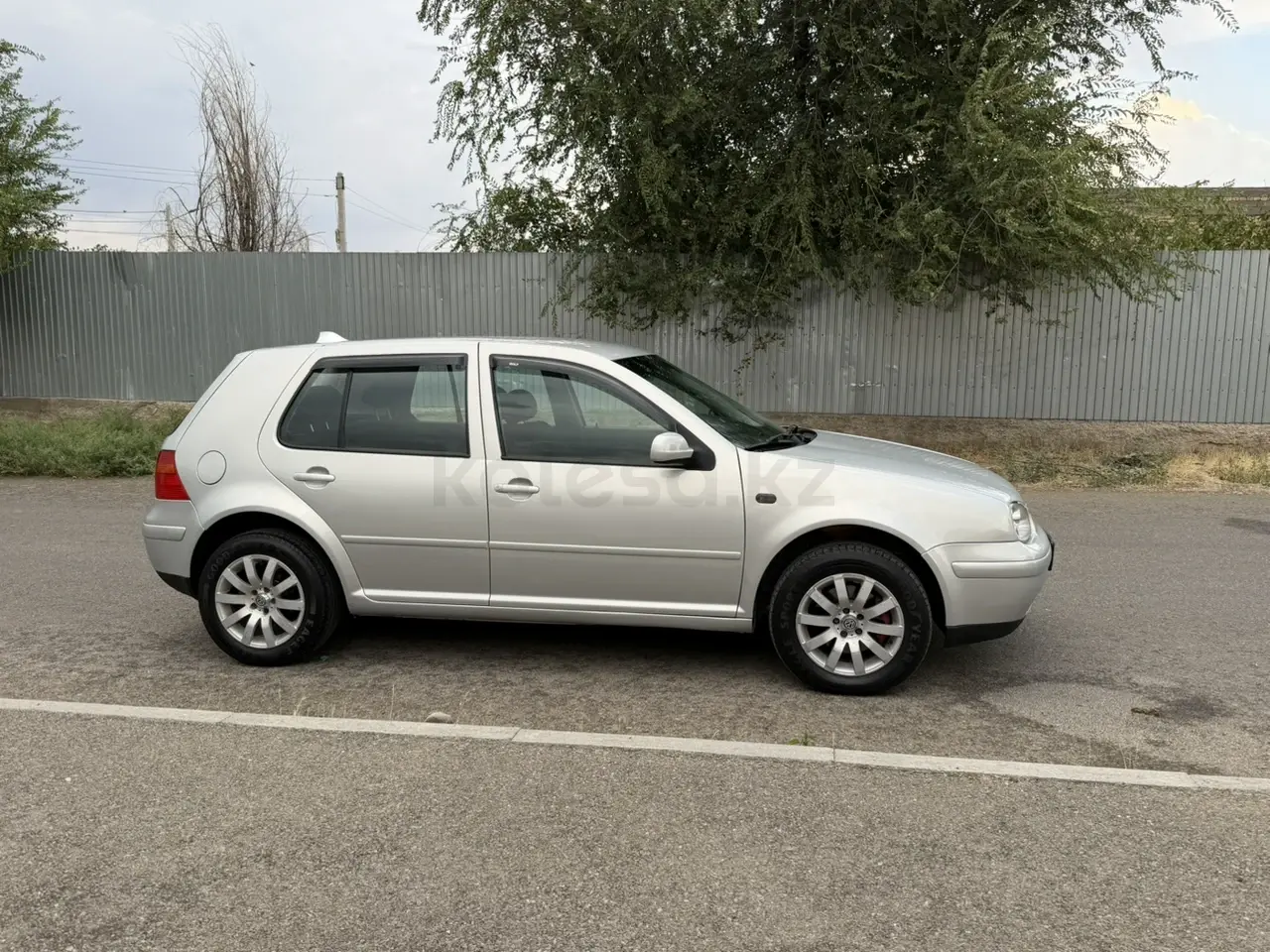 Volkswagen Golf, 1998