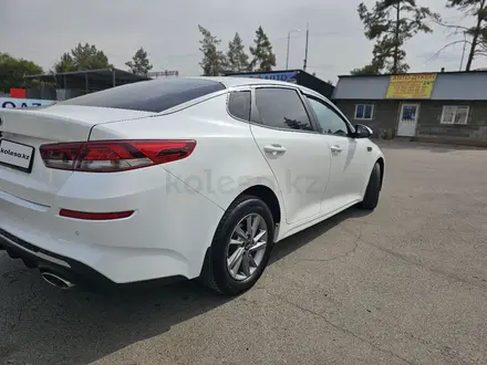 Kia K5 2019 года за 8 100 000 тг. в Алматы – фото 3