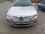 Toyota Camry 2010 года за 6 400 000 тг. в Атырау – фото 2