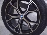 Шины Pirelli с дисками BMW за 1 500 000 тг. в Астана
