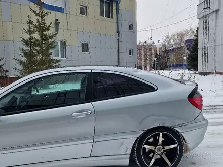 Mercedes-Benz C 230 2001 года за 2 500 000 тг. в Петропавловск – фото 12