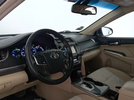 Toyota Camry 2013 года за 6 990 000 тг. в Шымкент – фото 12