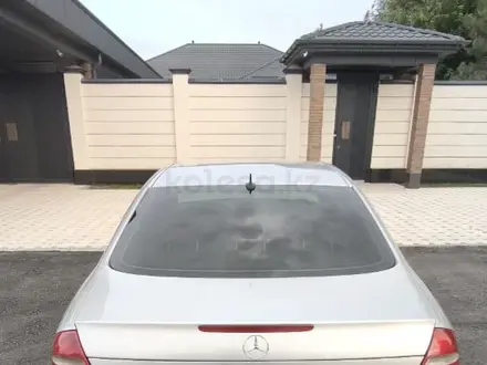 Mercedes-Benz E 320 2003 года за 5 000 000 тг. в Шымкент – фото 11
