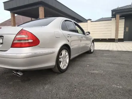 Mercedes-Benz E 320 2003 года за 5 000 000 тг. в Шымкент – фото 10