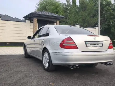 Mercedes-Benz E 320 2003 года за 5 000 000 тг. в Шымкент – фото 12