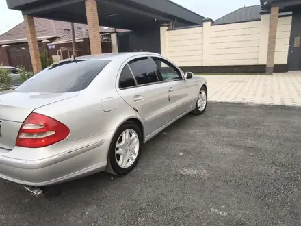 Mercedes-Benz E 320 2003 года за 5 000 000 тг. в Шымкент – фото 16