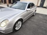 Mercedes-Benz E 320 2003 года за 5 000 000 тг. в Шымкент – фото 4